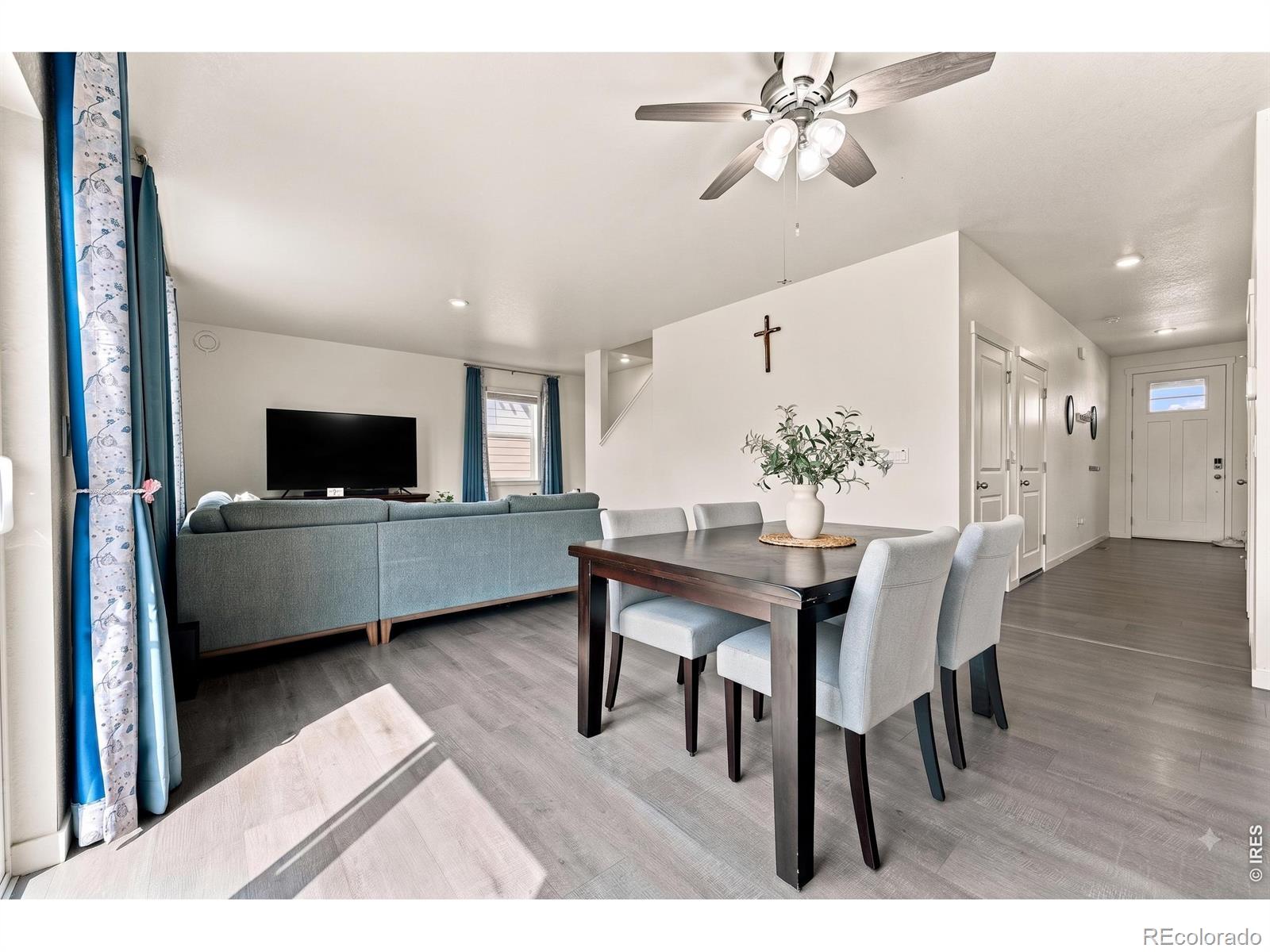 MLS Image #12 for 430  thrush place,johnstown, Colorado
