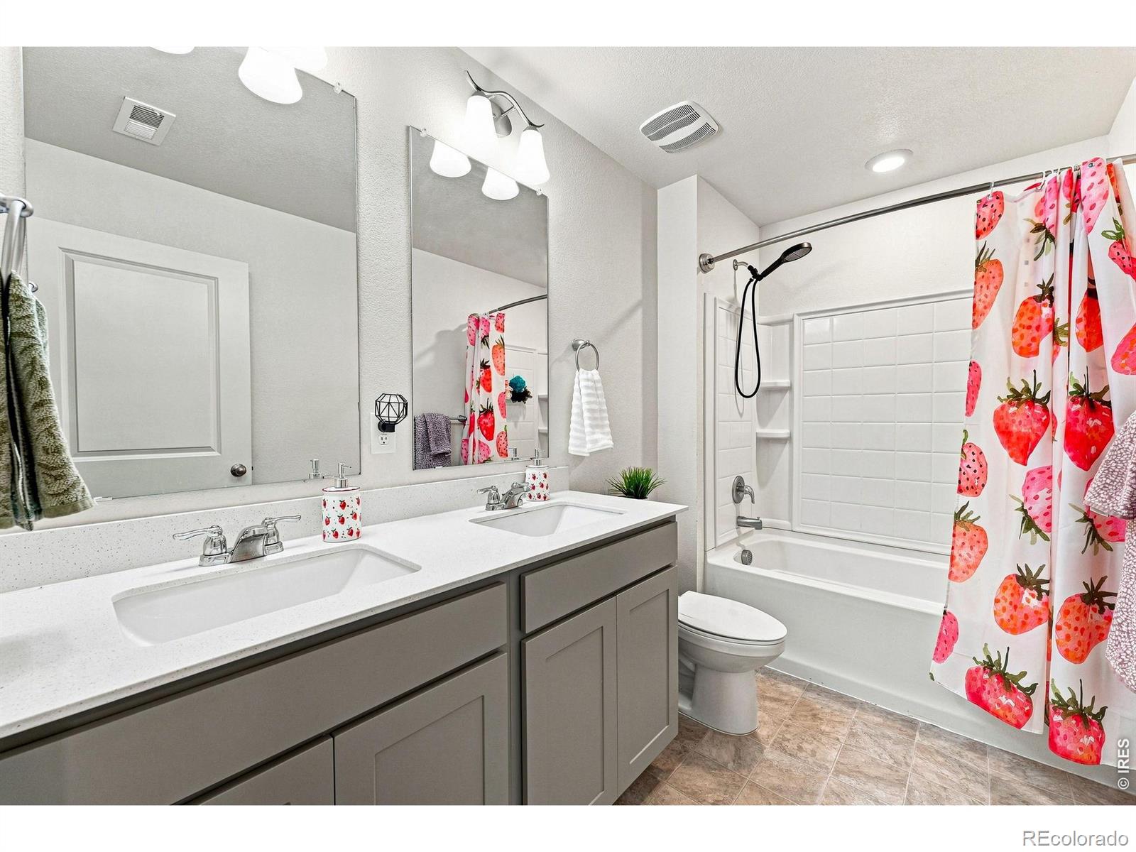 MLS Image #26 for 430  thrush place,johnstown, Colorado