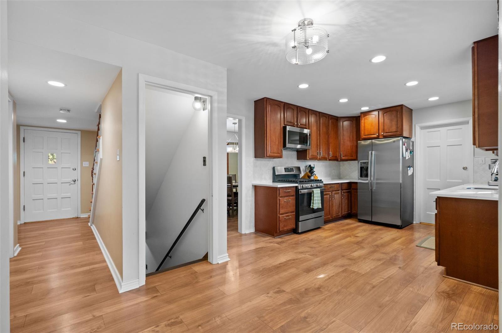 MLS Image #10 for 6551 s williams circle,centennial, Colorado