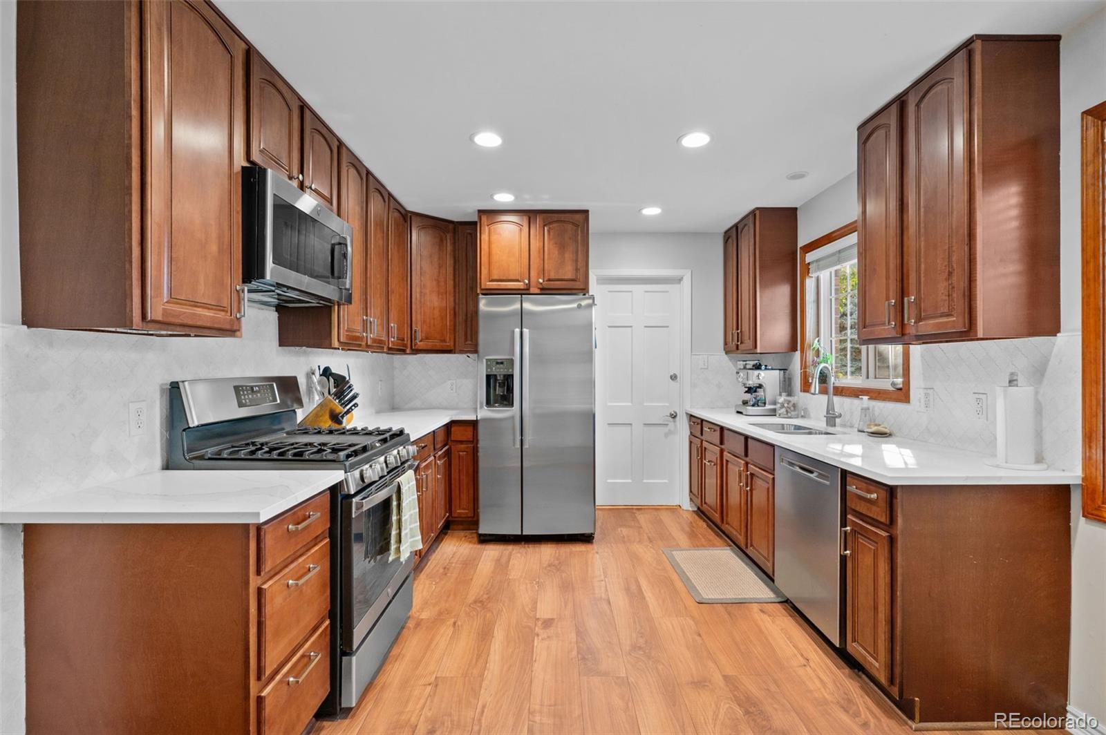 MLS Image #11 for 6551 s williams circle,centennial, Colorado