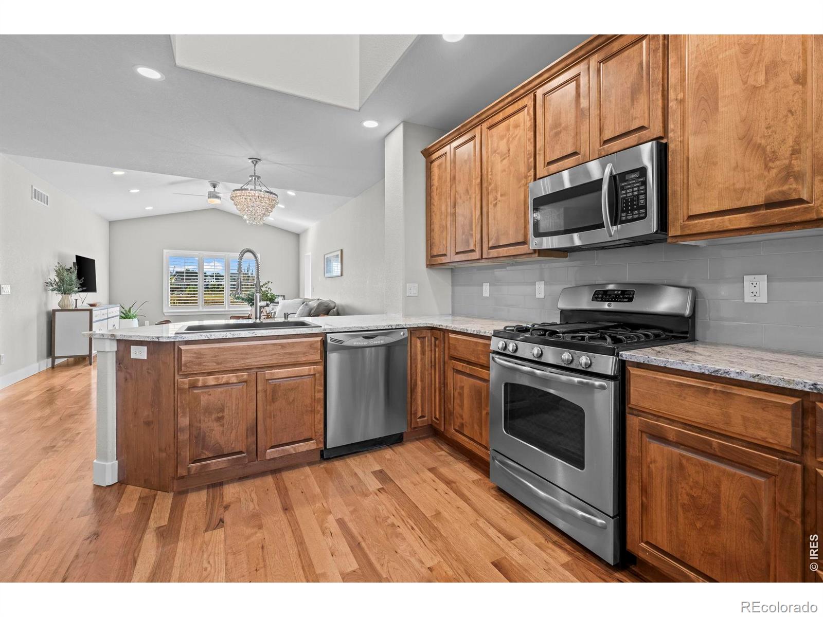 MLS Image #16 for 1122  village circle,erie, Colorado