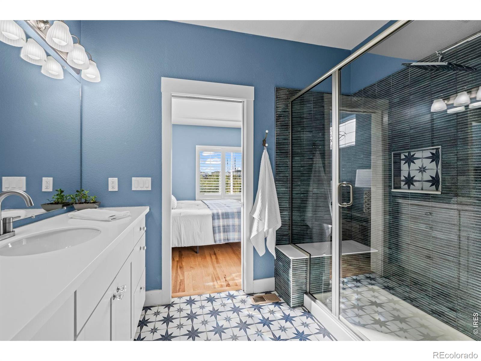 MLS Image #5 for 1122  village circle,erie, Colorado