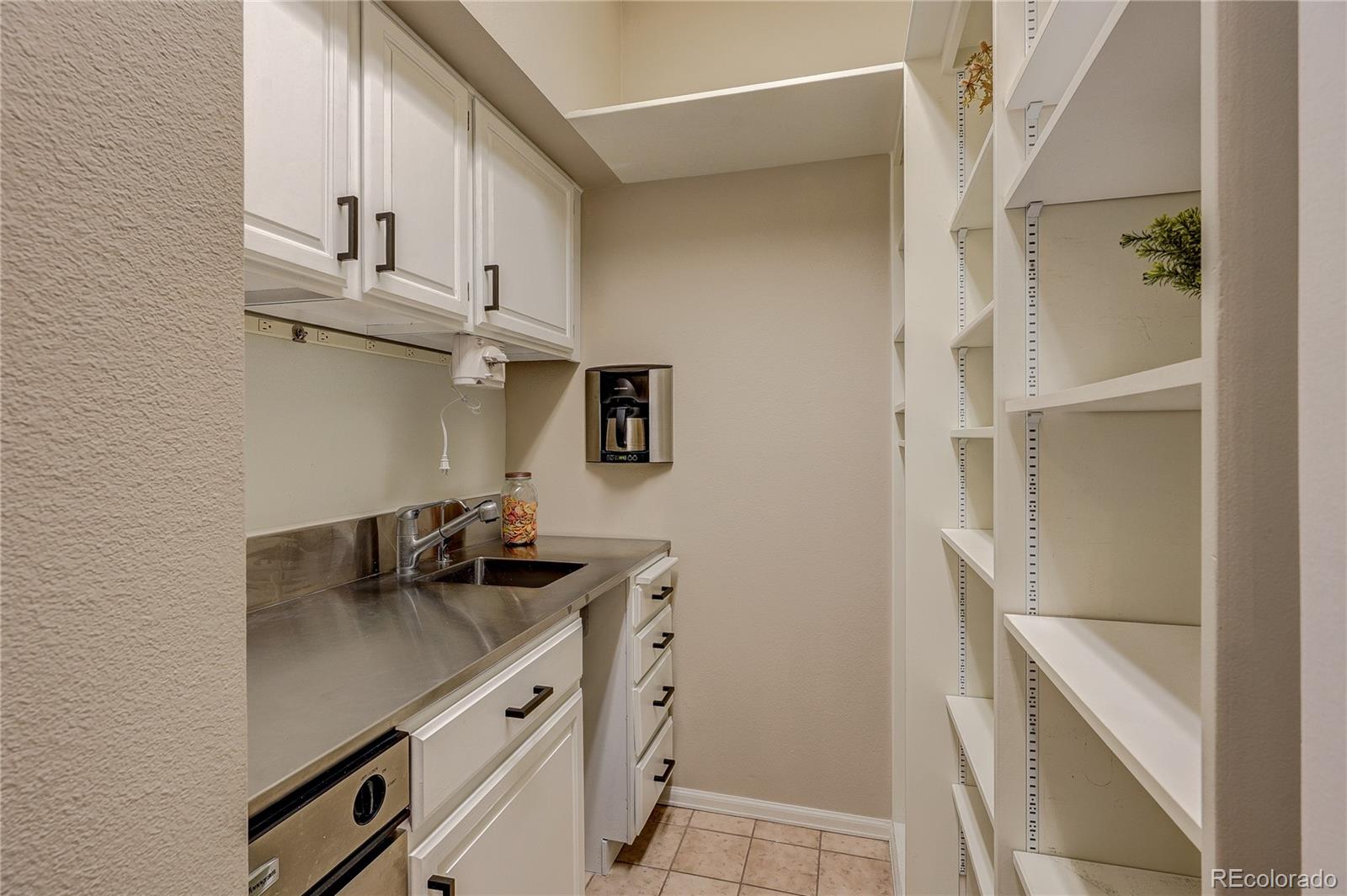 MLS Image #22 for 8849  blue mountain place,highlands ranch, Colorado