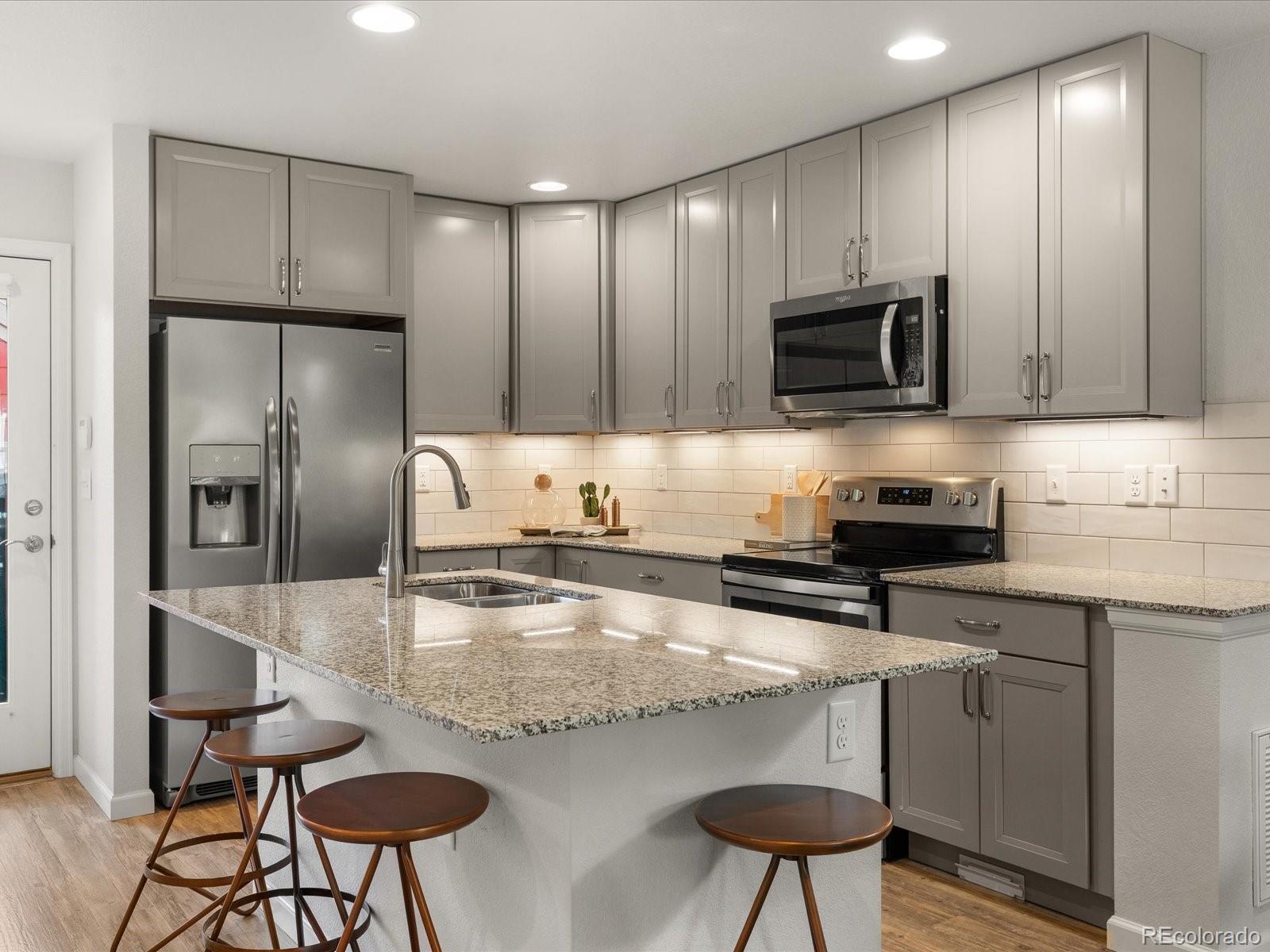 MLS Image #6 for 5849 n boston street,denver, Colorado