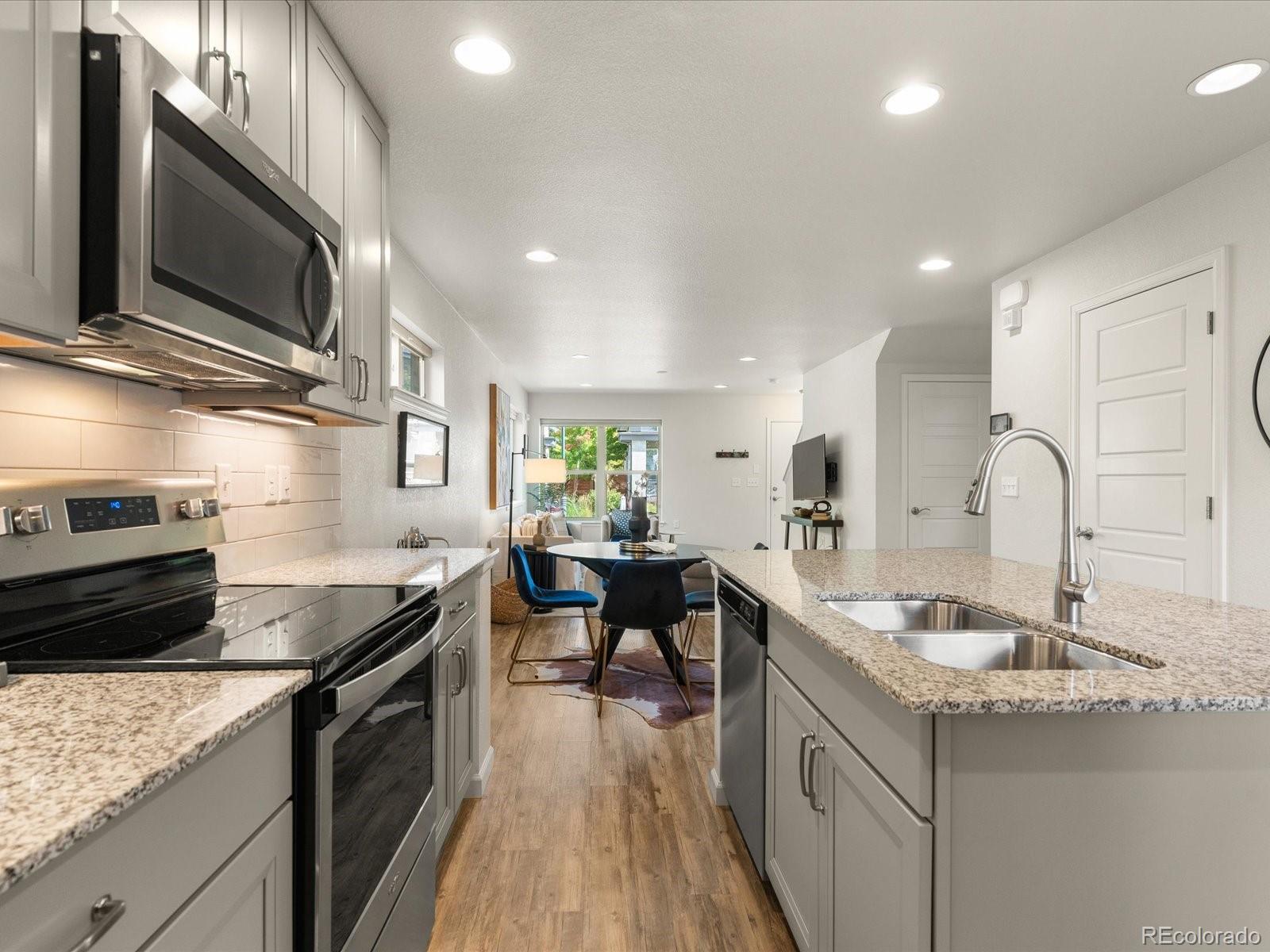 MLS Image #7 for 5849 n boston street,denver, Colorado