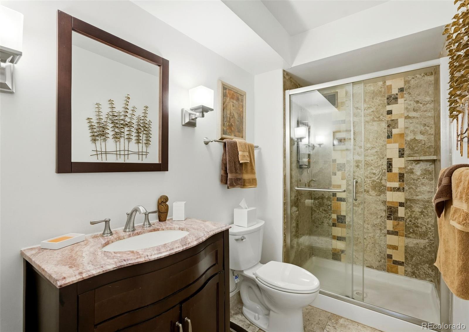 MLS Image #19 for 3450 s poplar street,denver, Colorado