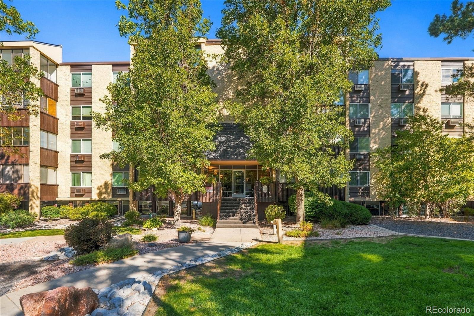 MLS Image #29 for 3450 s poplar street,denver, Colorado