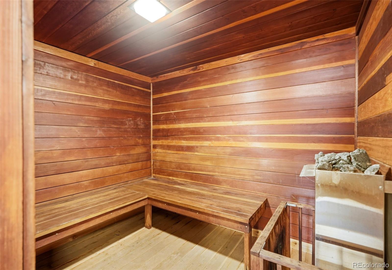 MLS Image #41 for 3450 s poplar street,denver, Colorado