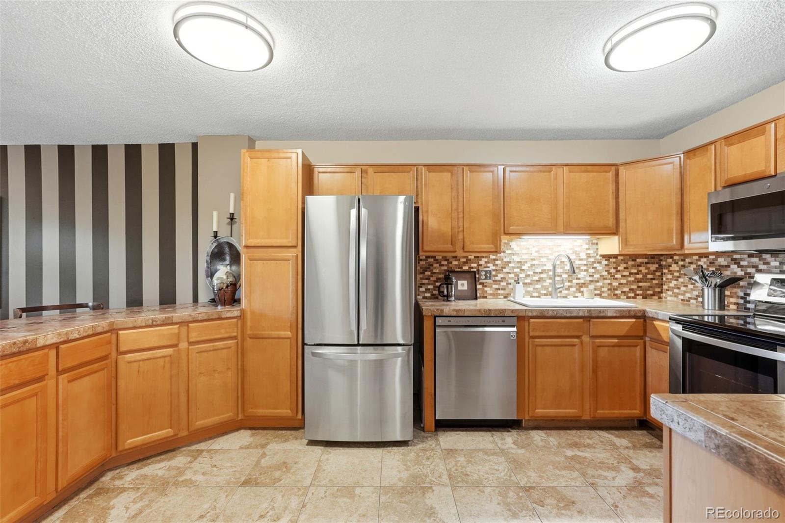 MLS Image #6 for 3450 s poplar street,denver, Colorado