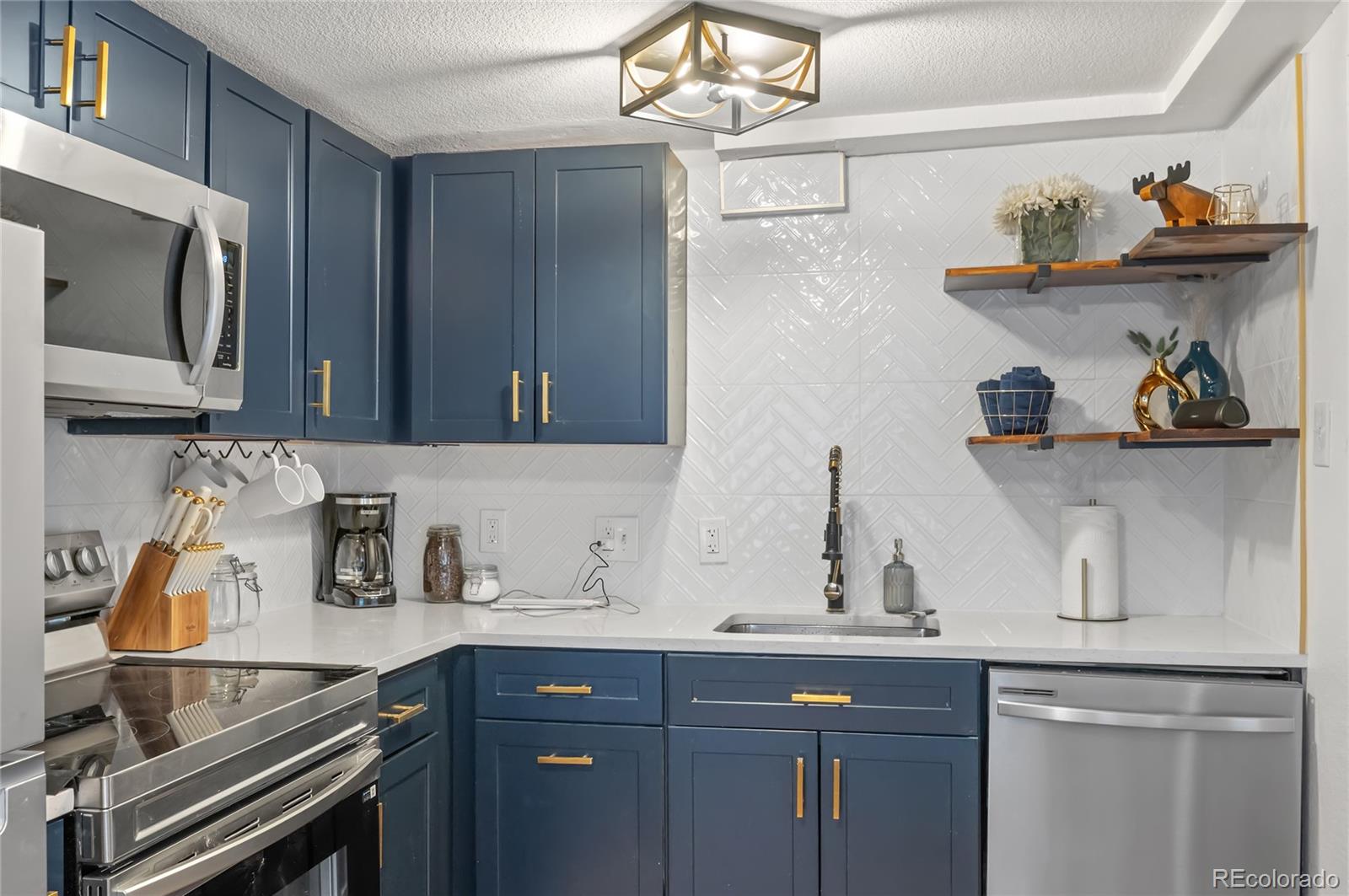 MLS Image #5 for 2252 n clarkson street ,denver, Colorado