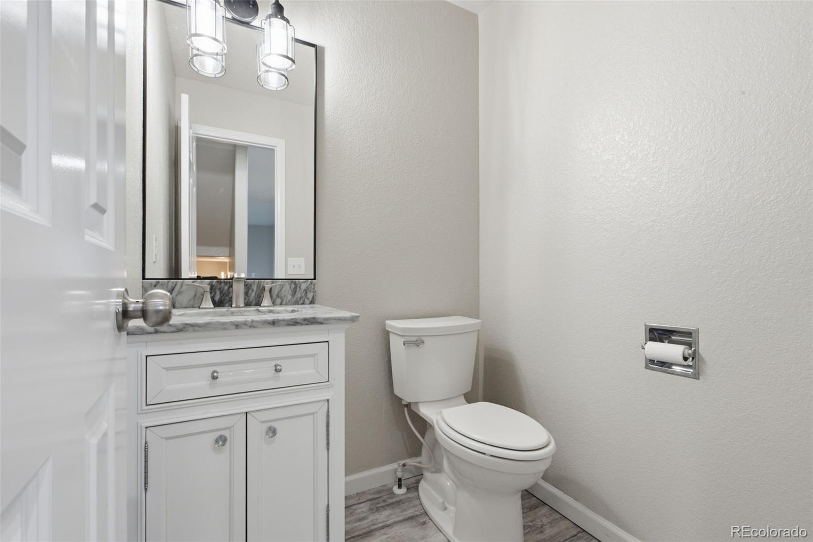 MLS Image #3 for 1600  argonne street,aurora, Colorado
