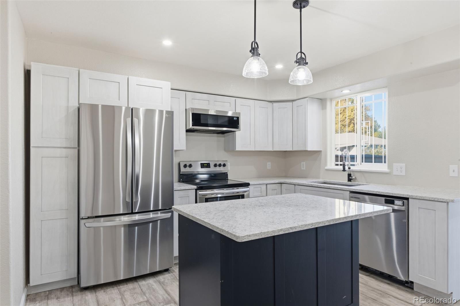 MLS Image #4 for 1600  argonne street,aurora, Colorado