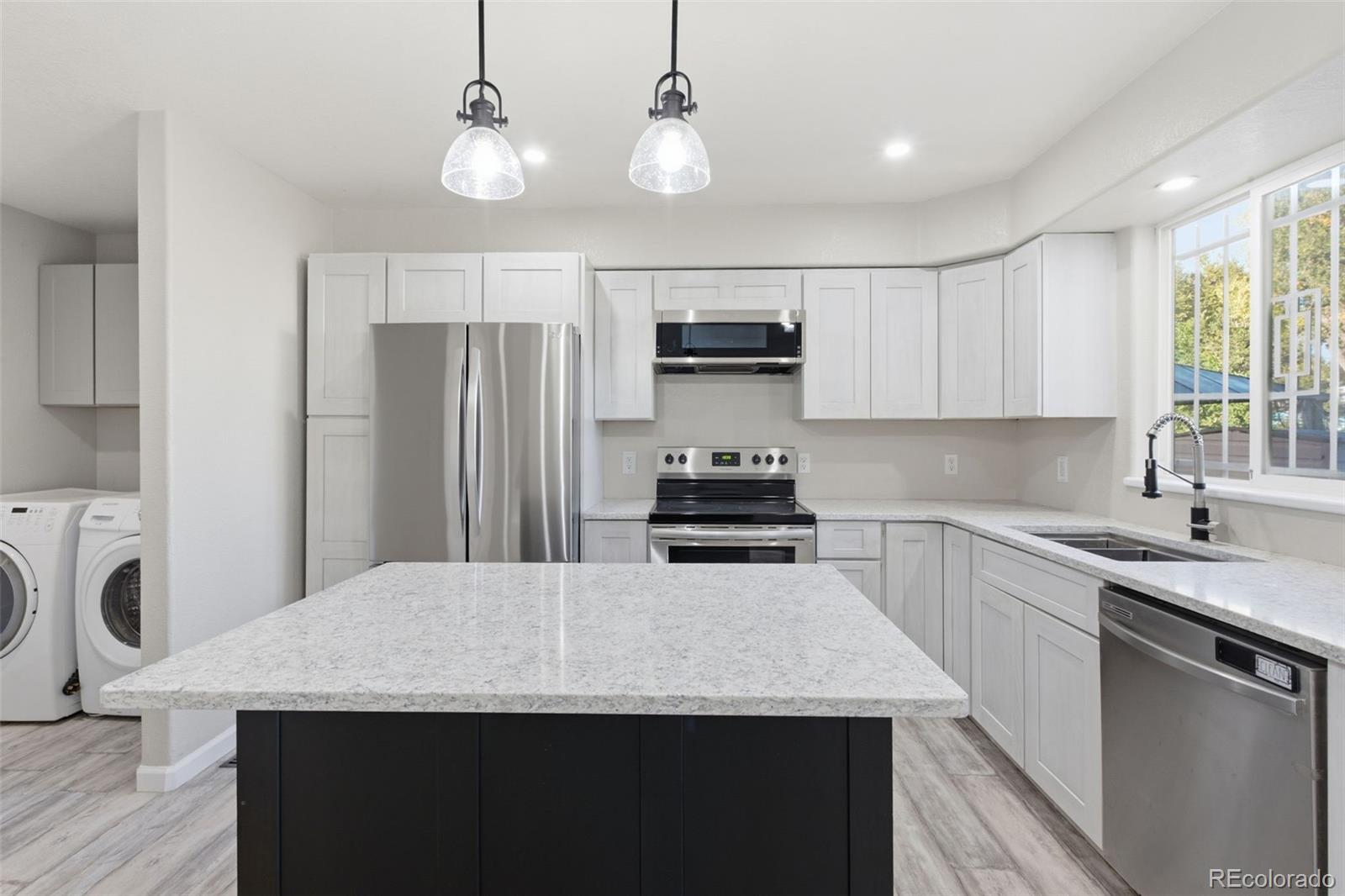 MLS Image #5 for 1600  argonne street,aurora, Colorado