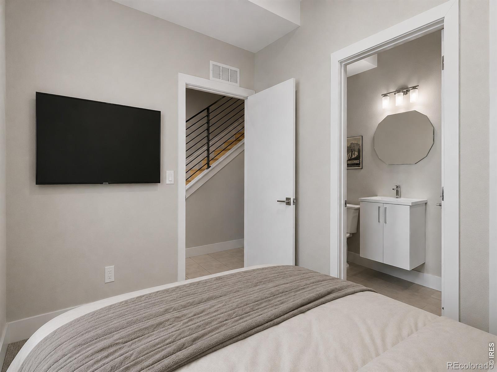MLS Image #11 for 3245 w 17th avenue,denver, Colorado
