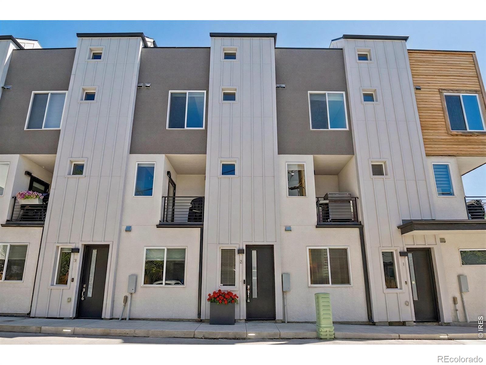 MLS Image #18 for 3245 w 17th avenue,denver, Colorado