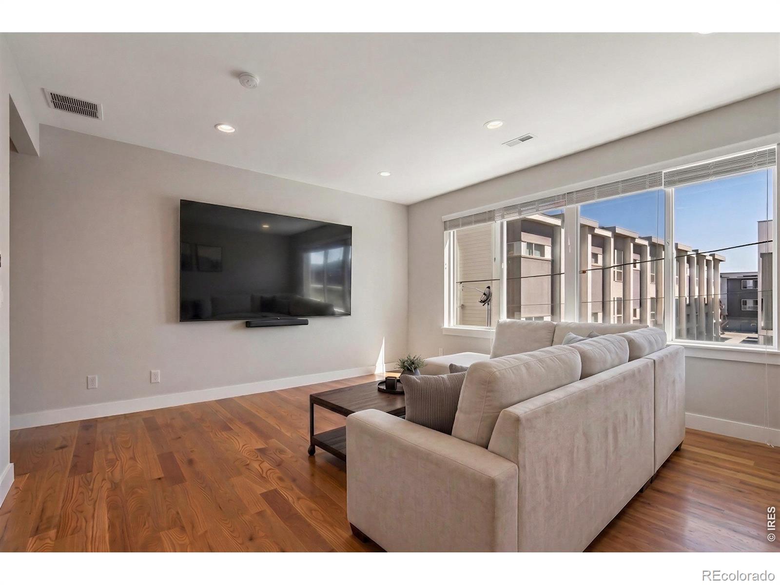 MLS Image #3 for 3245 w 17th avenue,denver, Colorado