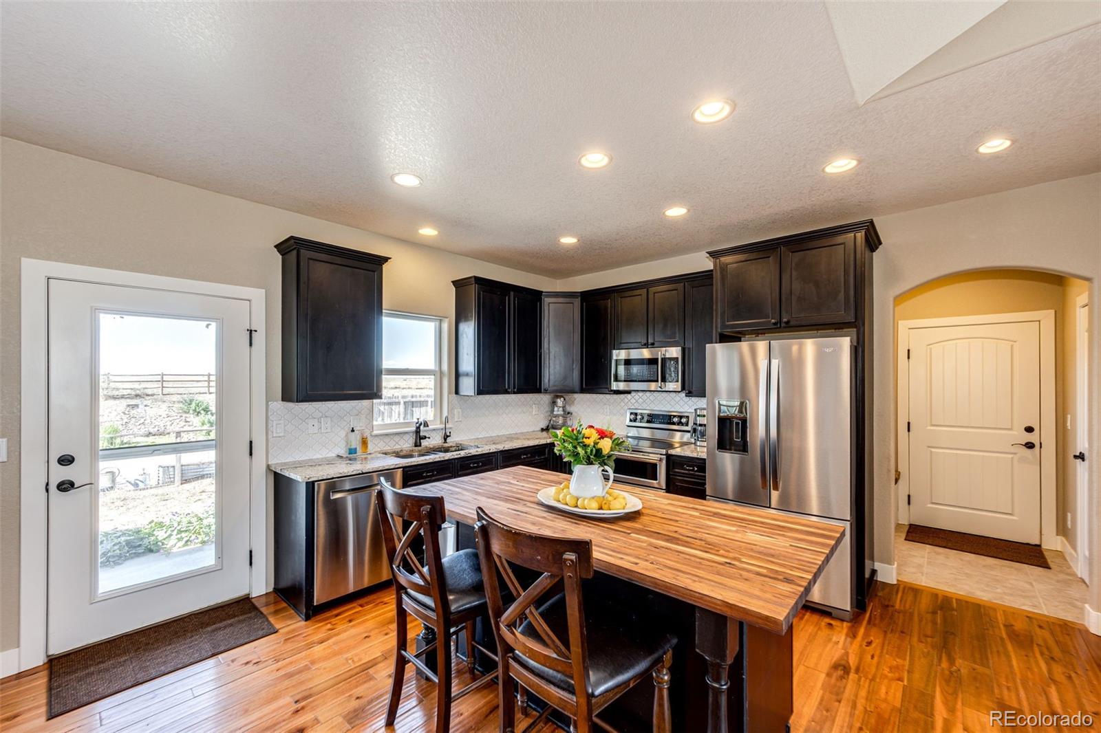 MLS Image #7 for 7651  woodchest street,strasburg, Colorado