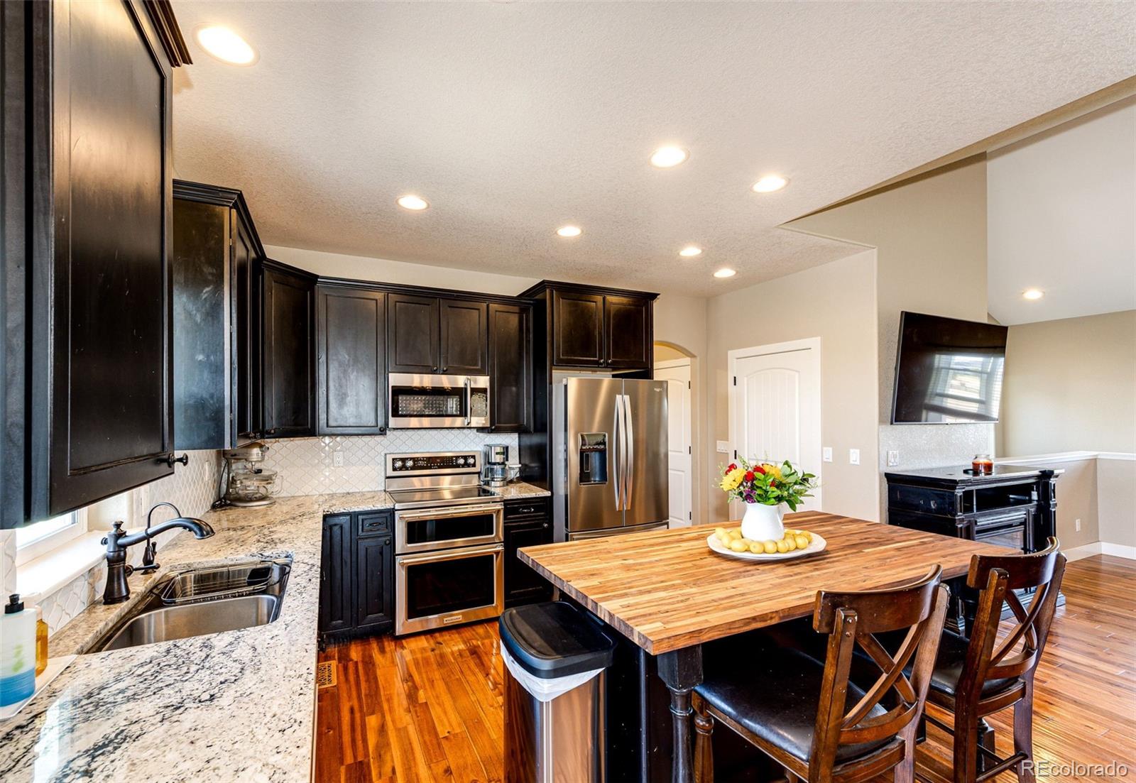 MLS Image #8 for 7651  woodchest street,strasburg, Colorado