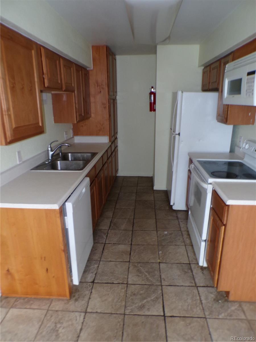 MLS Image #8 for 7665 e eastman avenue 205d,denver, Colorado