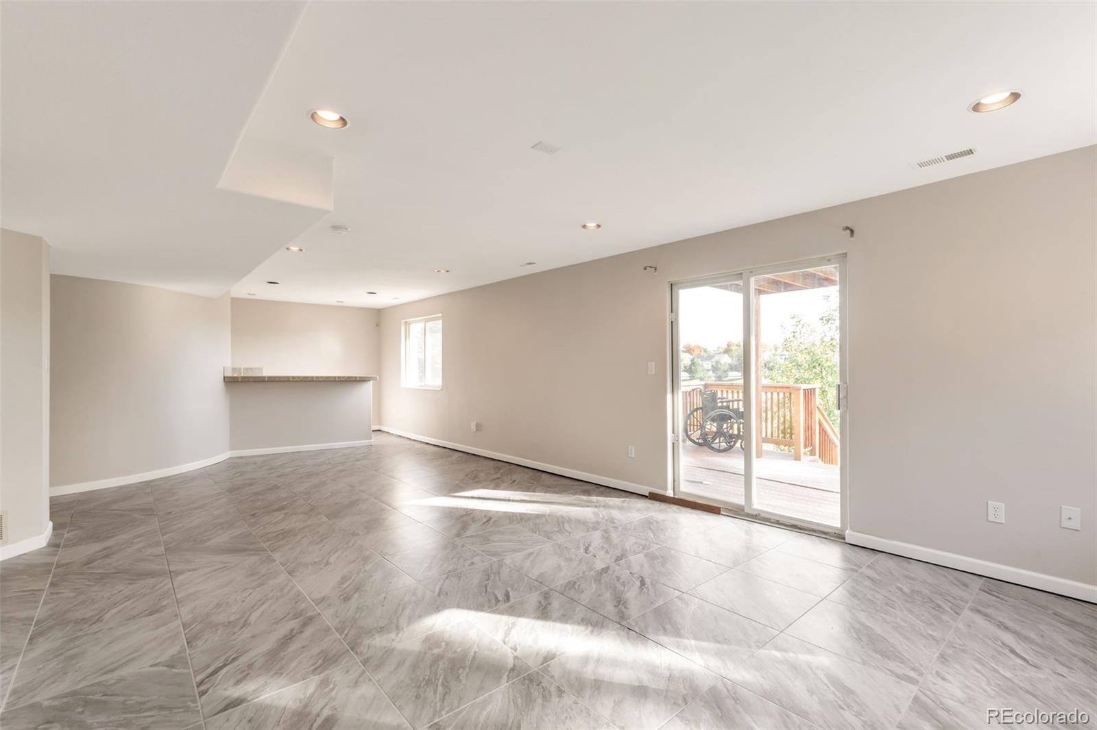 MLS Image #10 for 4120 s himalaya way,aurora, Colorado