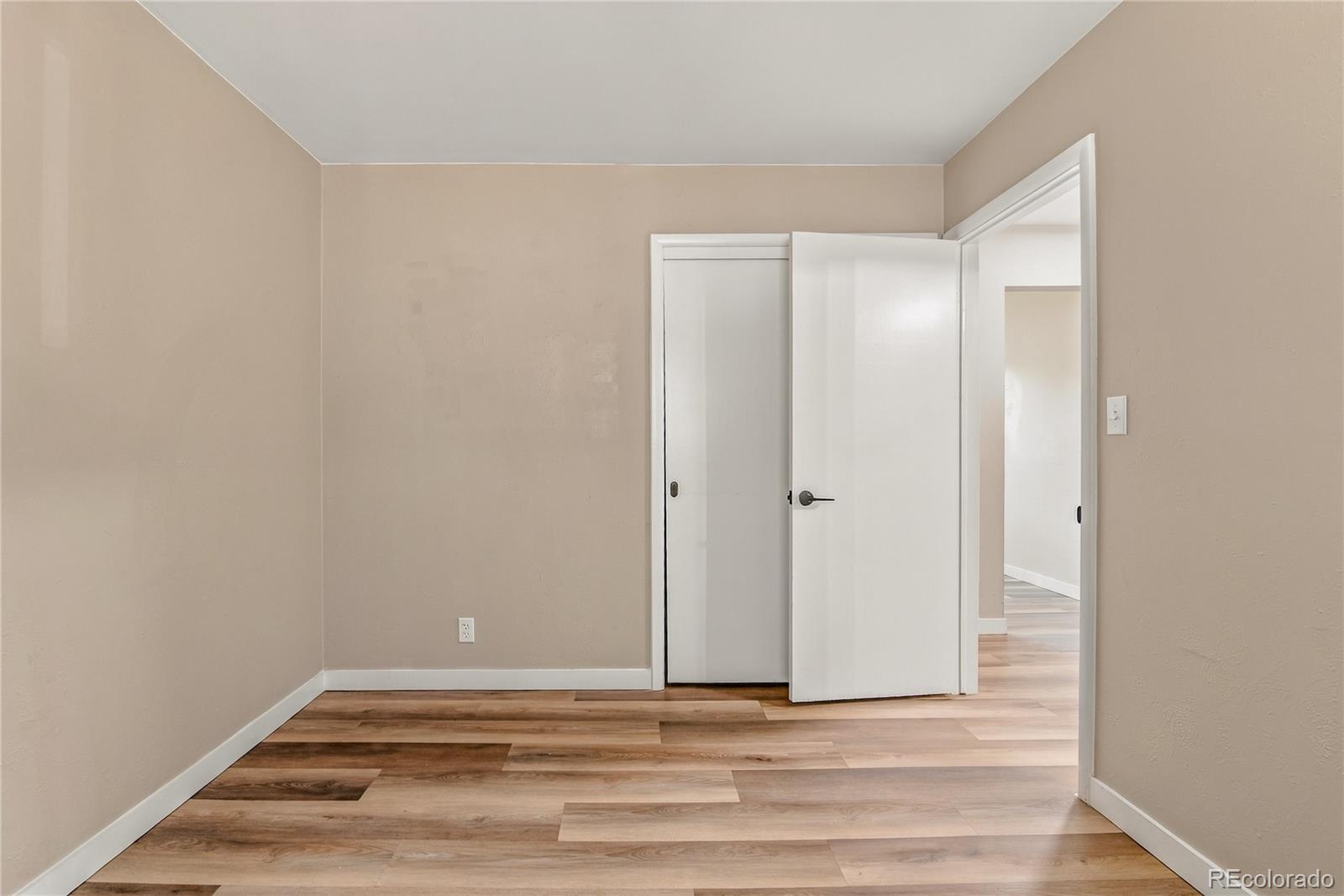 MLS Image #17 for 4606 s washington street,englewood, Colorado