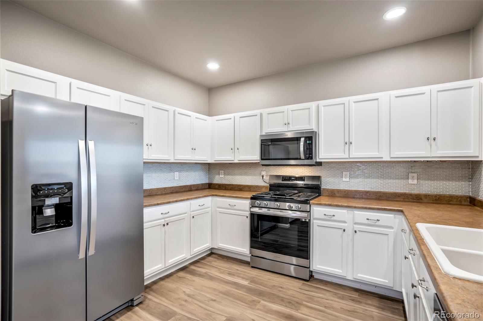 MLS Image #10 for 7303  sandy springs point,fountain, Colorado