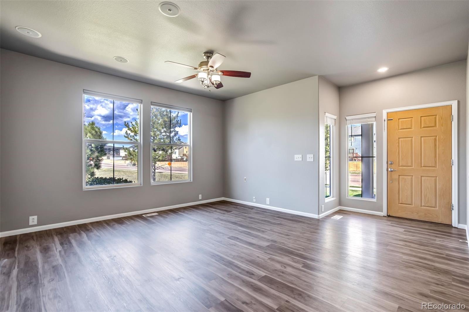 MLS Image #5 for 7303  sandy springs point,fountain, Colorado