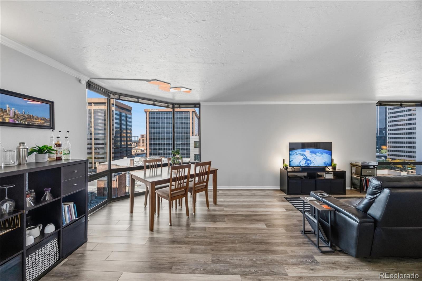 MLS Image #6 for 1625  larimer street 1007,denver, Colorado
