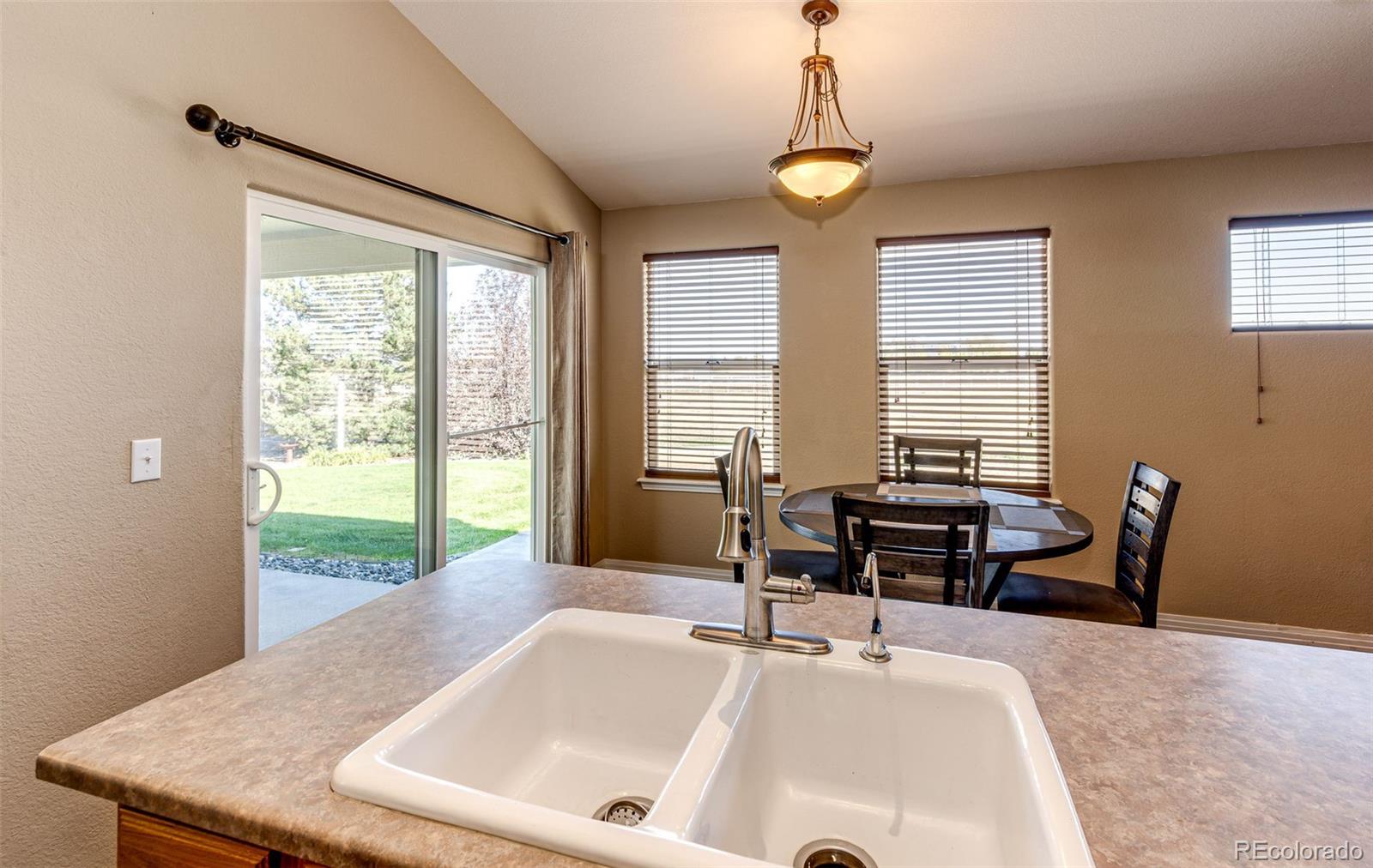 MLS Image #15 for 56401 e 37th court,strasburg, Colorado