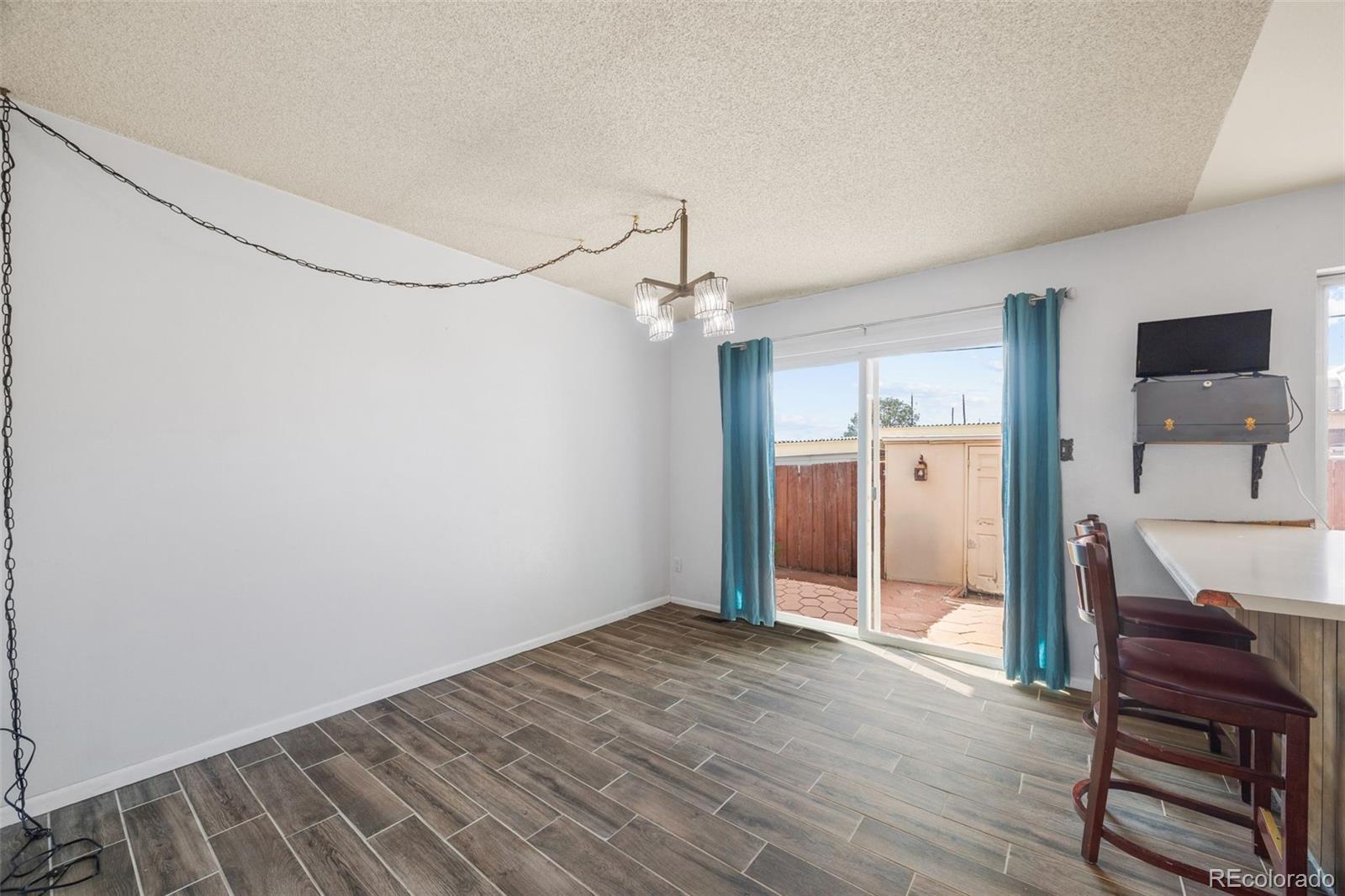 MLS Image #13 for 8613  santa fe drive,thornton, Colorado