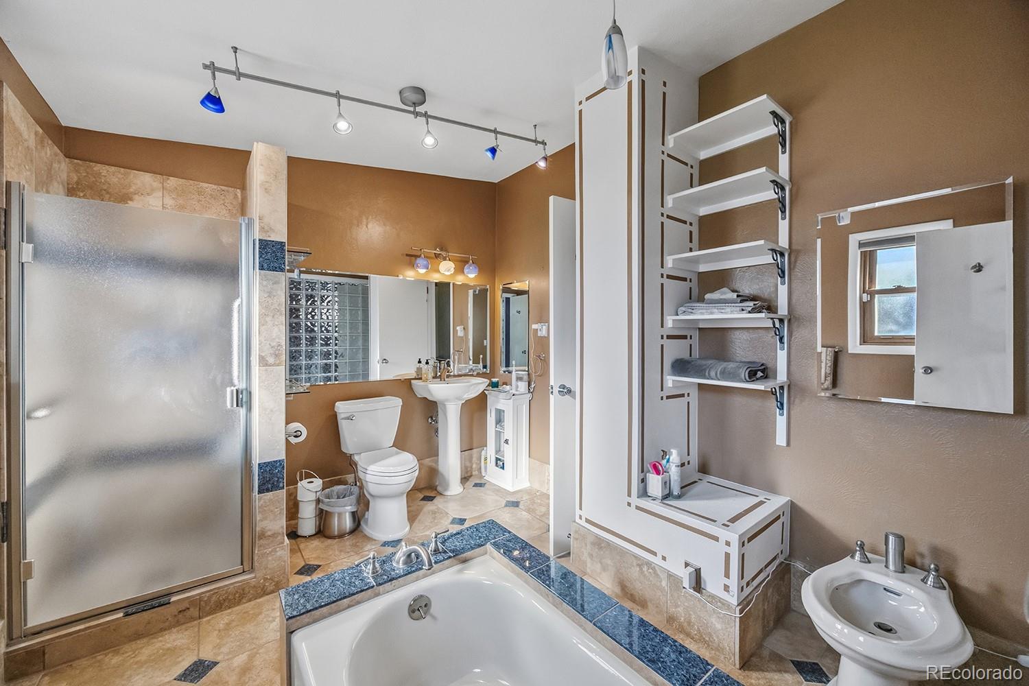 MLS Image #16 for 6573 s datura street,littleton, Colorado