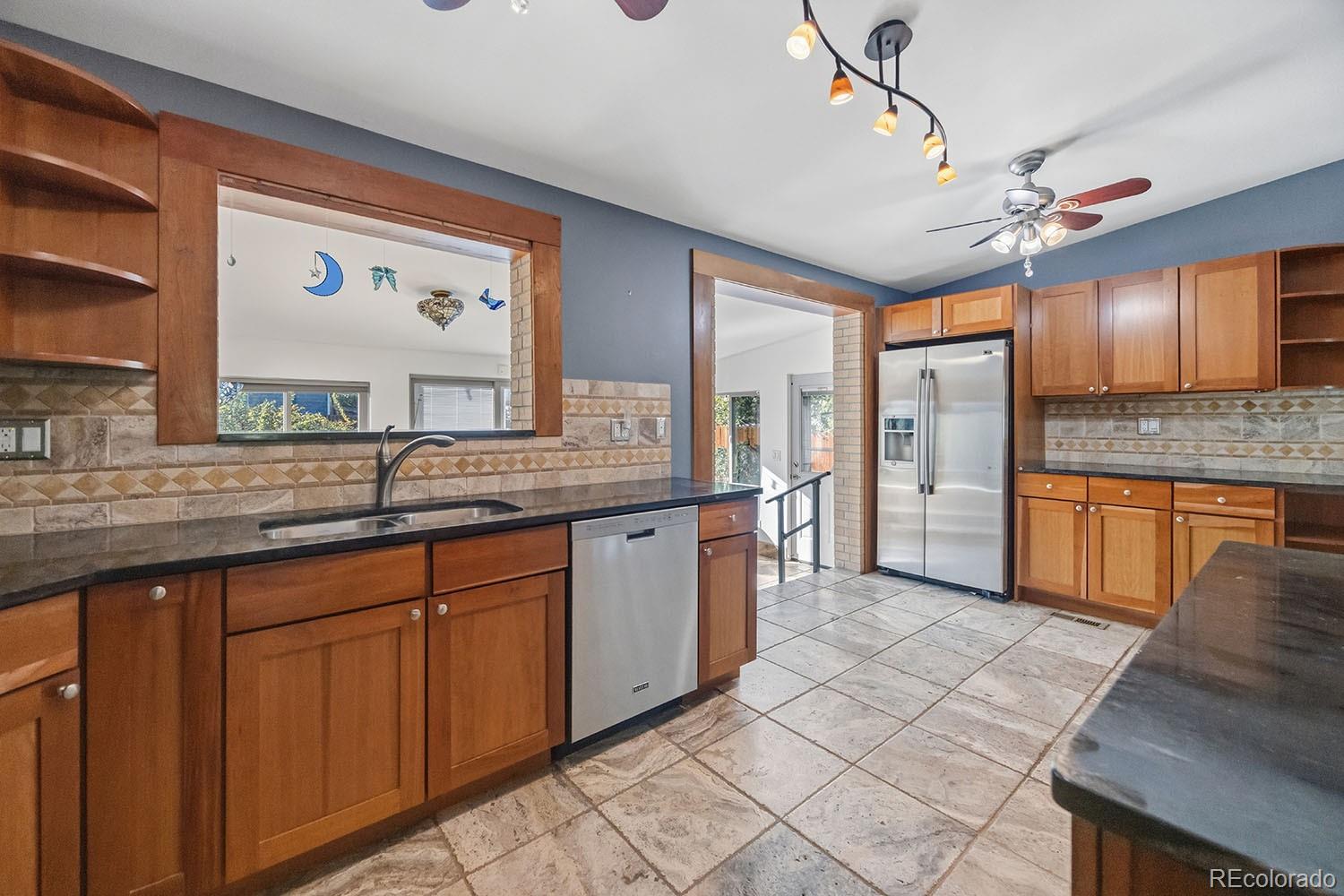 MLS Image #7 for 6573 s datura street,littleton, Colorado