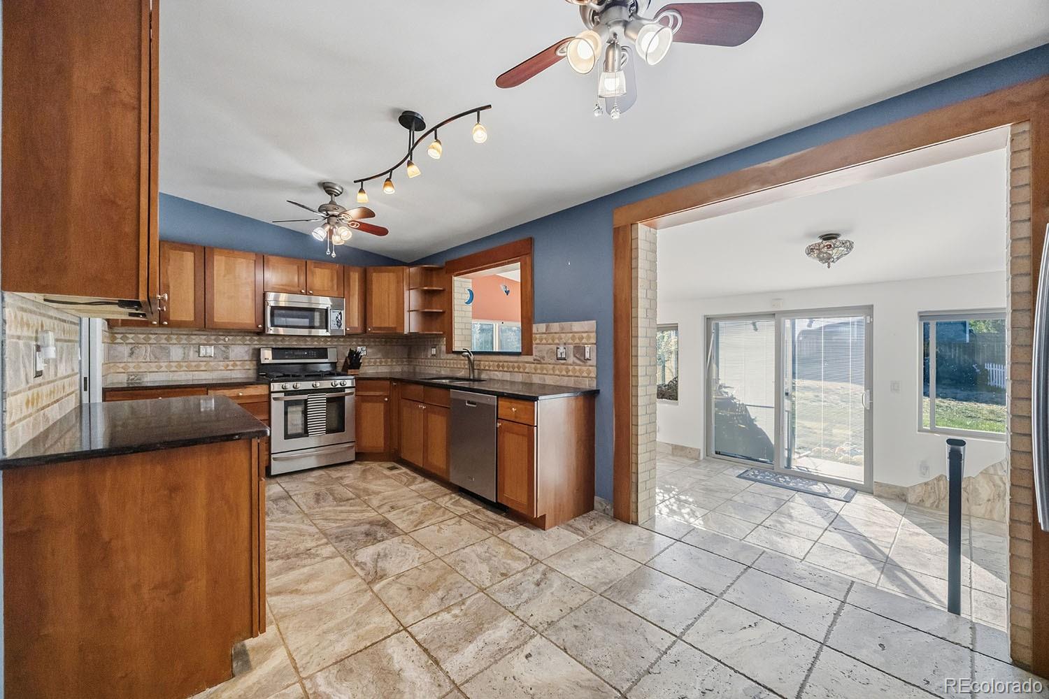 MLS Image #8 for 6573 s datura street,littleton, Colorado