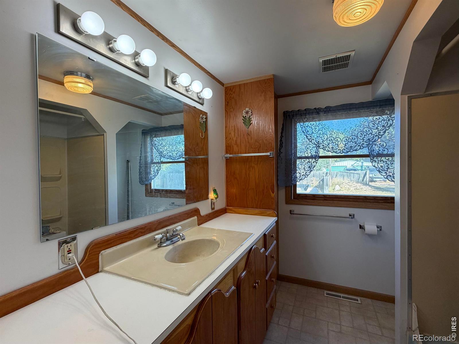 MLS Image #18 for 431 w strohm street,haxtun, Colorado