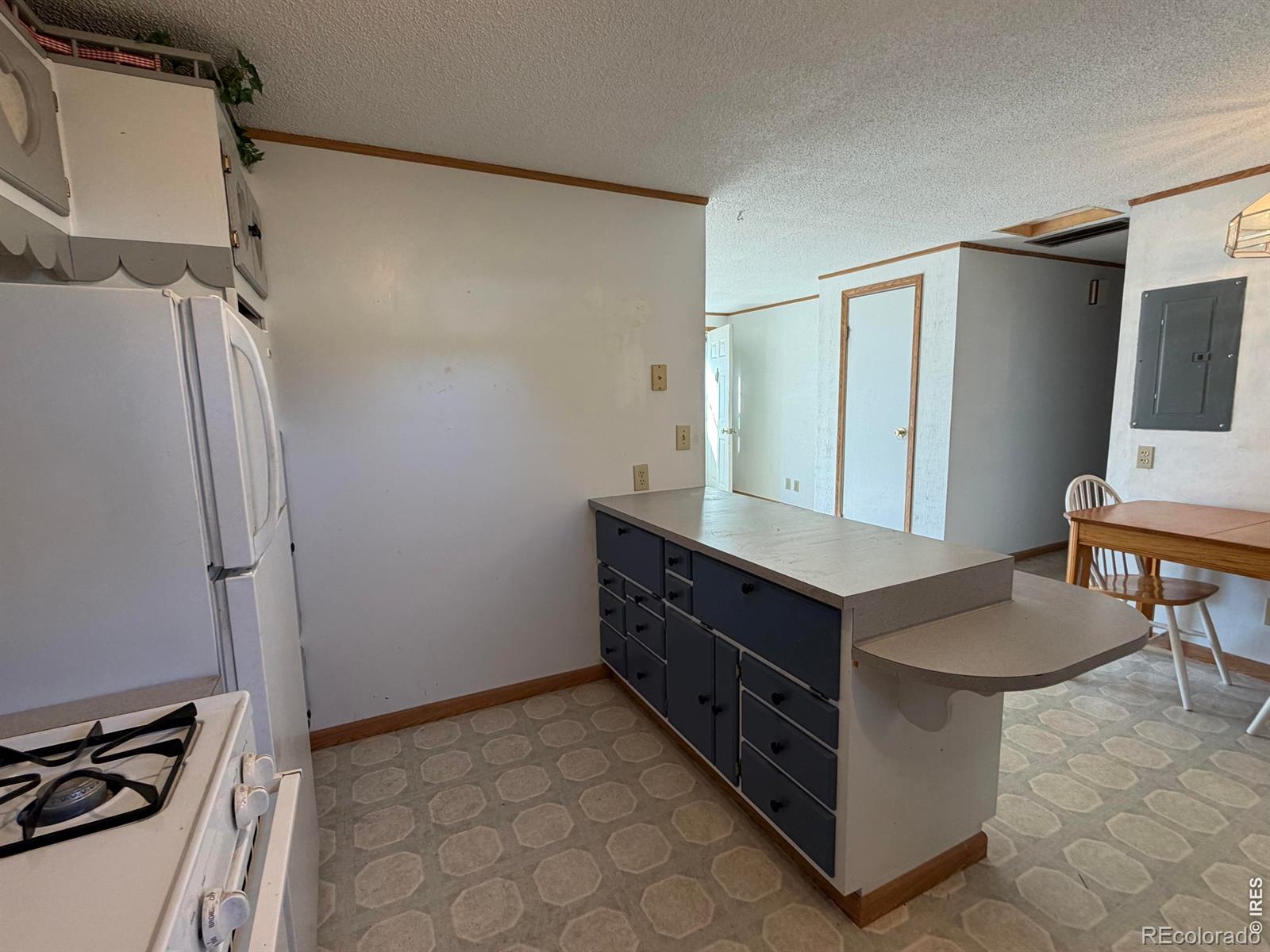 MLS Image #6 for 431 w strohm street,haxtun, Colorado