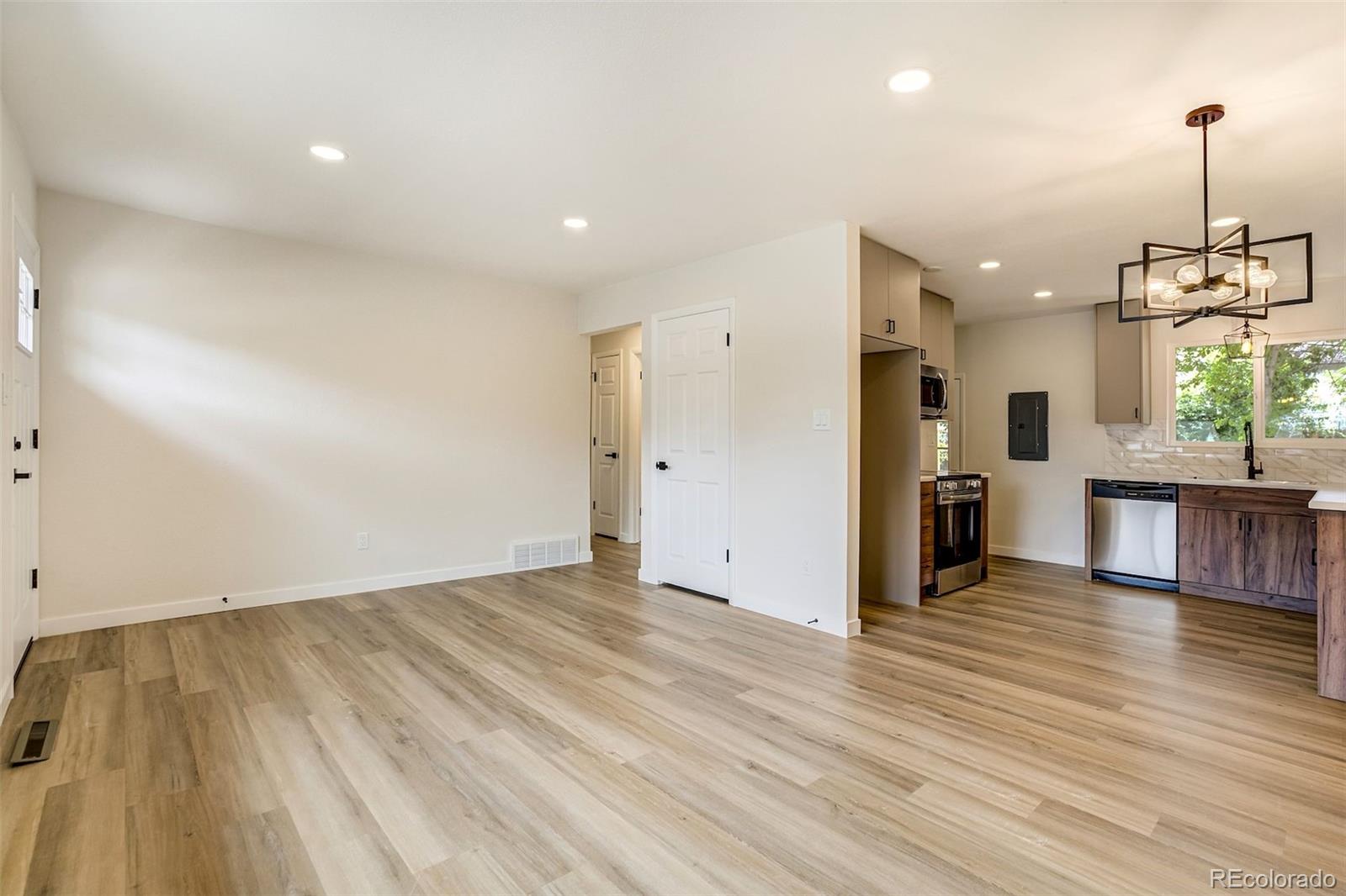 MLS Image #11 for 806  querida drive,colorado springs, Colorado