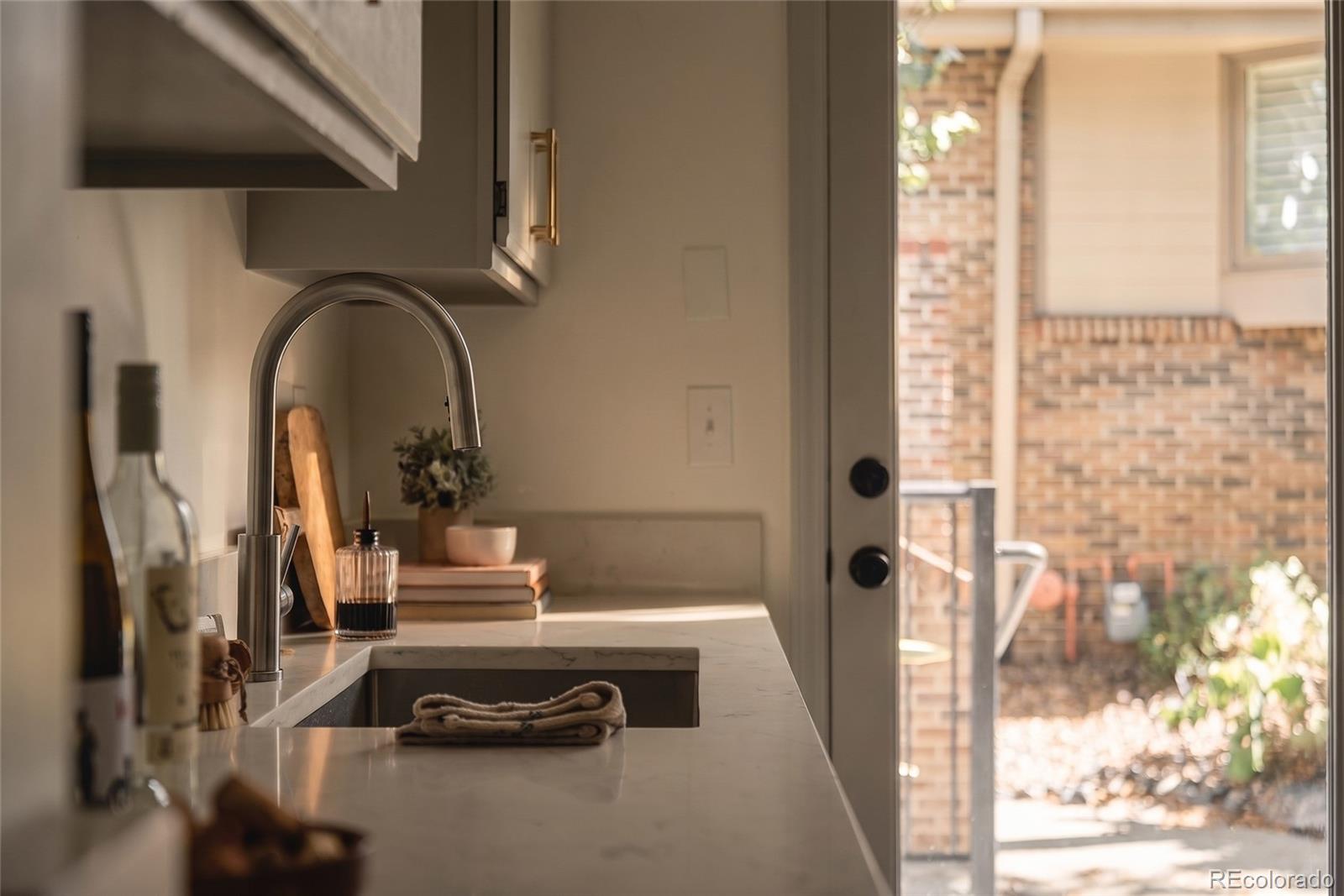 MLS Image #23 for 170 s jackson street,denver, Colorado
