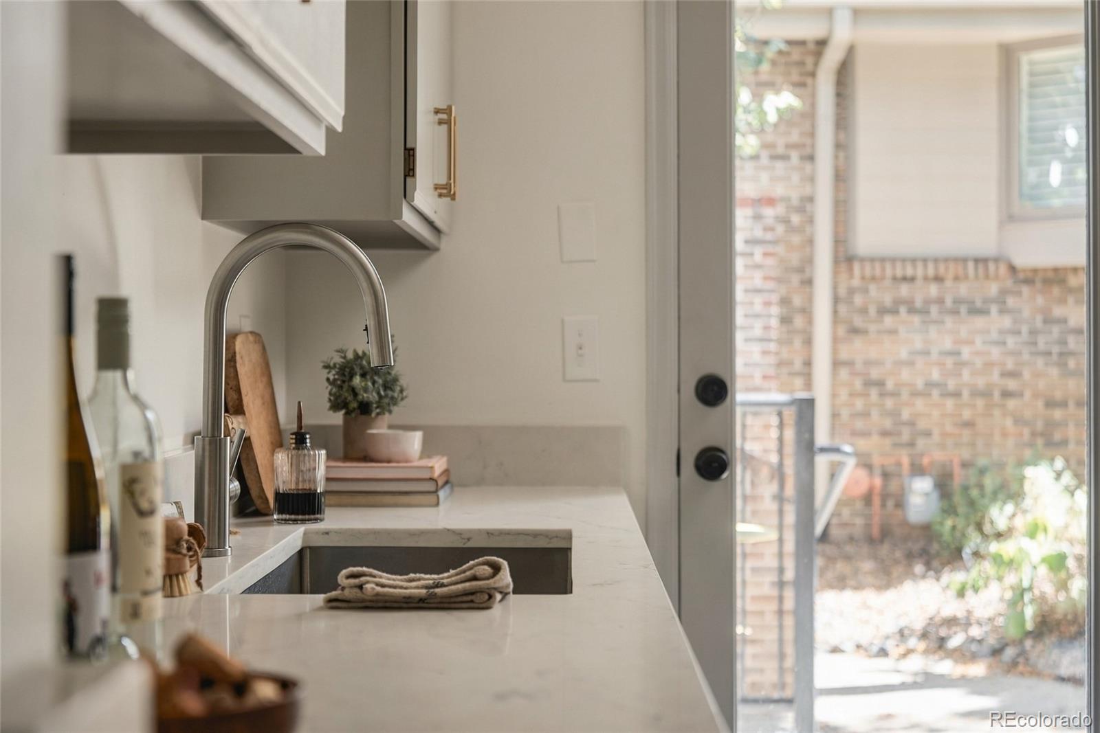 MLS Image #27 for 170 s jackson street,denver, Colorado
