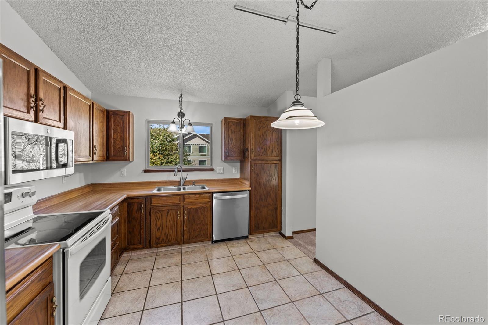 MLS Image #5 for 4865 w old farm circle,colorado springs, Colorado