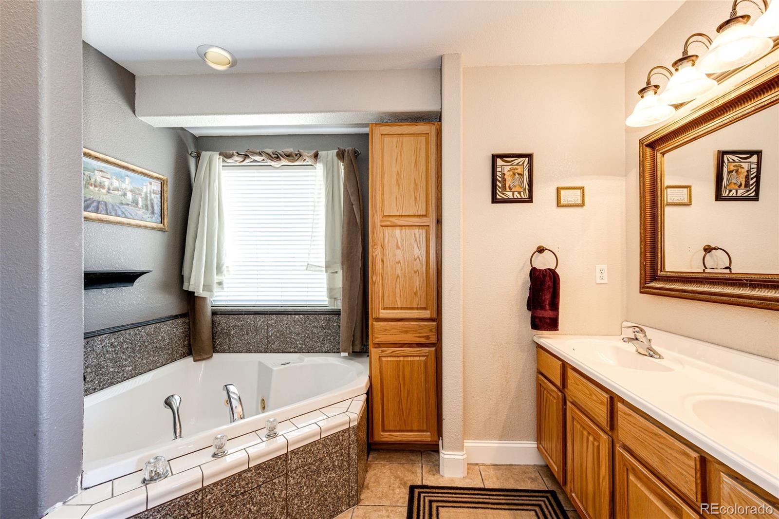 MLS Image #14 for 1850  comanche drive,strasburg, Colorado