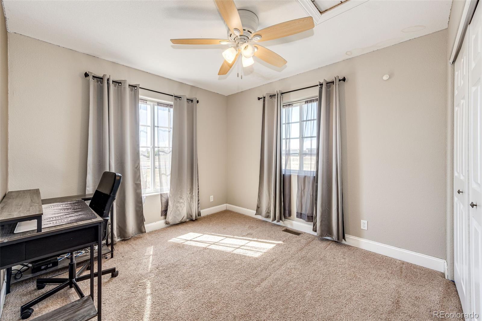 MLS Image #17 for 1850  comanche drive,strasburg, Colorado