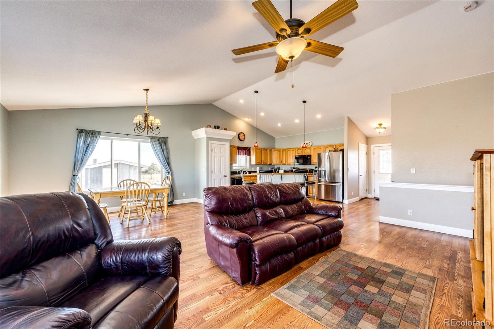 MLS Image #8 for 1850  comanche drive,strasburg, Colorado