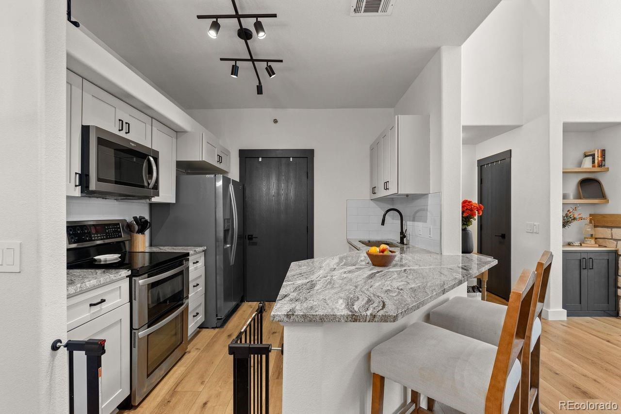 MLS Image #3 for 6005  castlegate drive,castle rock, Colorado