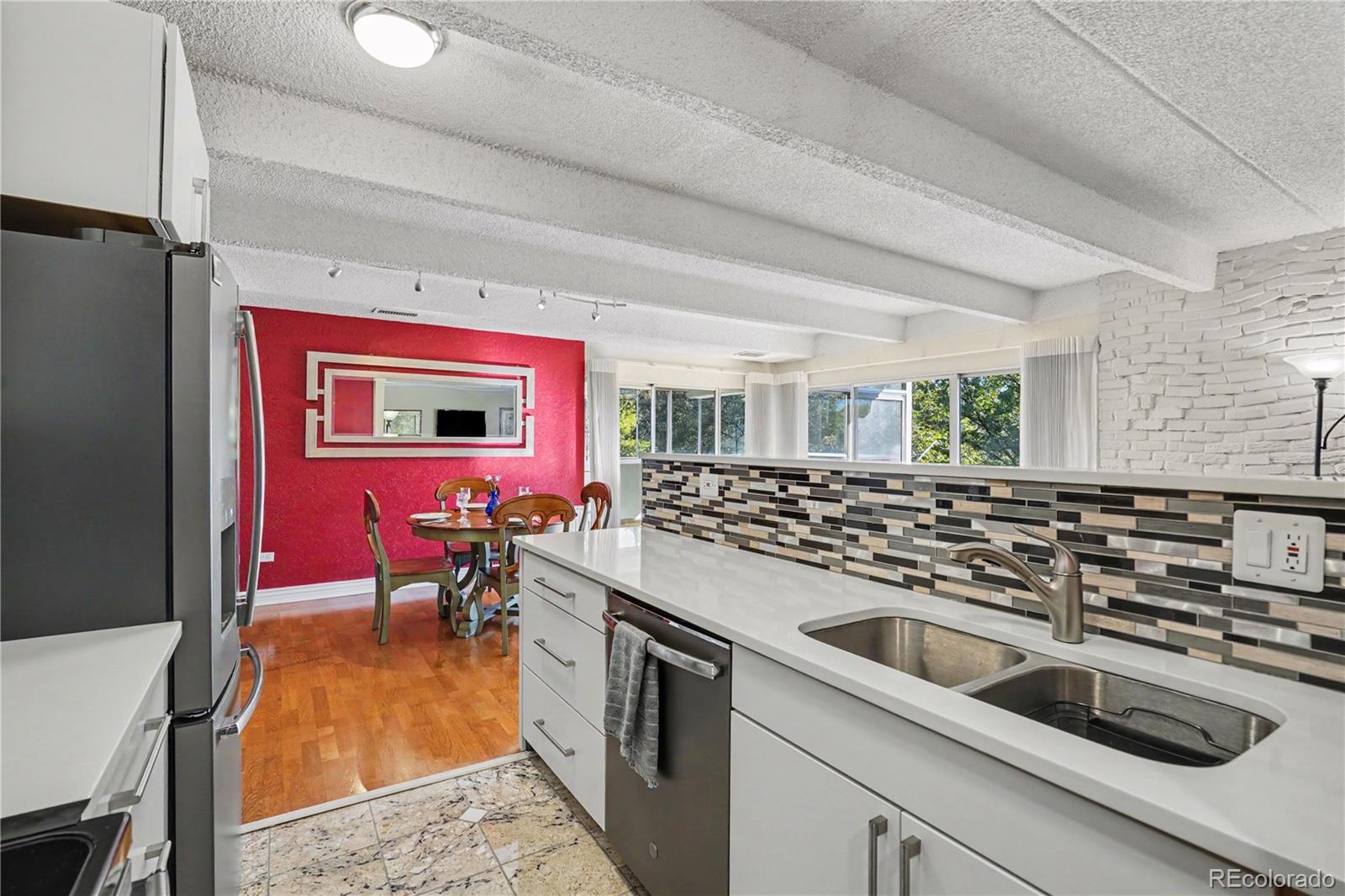 MLS Image #9 for 675 s university boulevard,denver, Colorado
