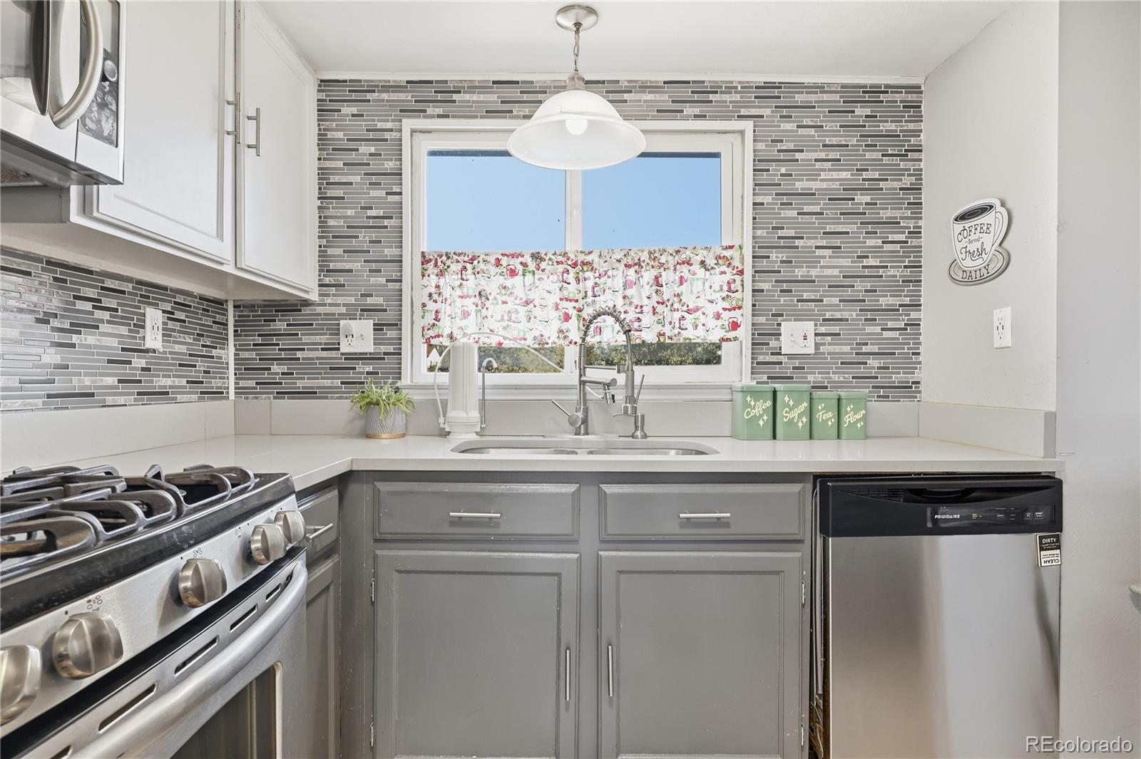 MLS Image #15 for 761  centennial drive,bennett, Colorado