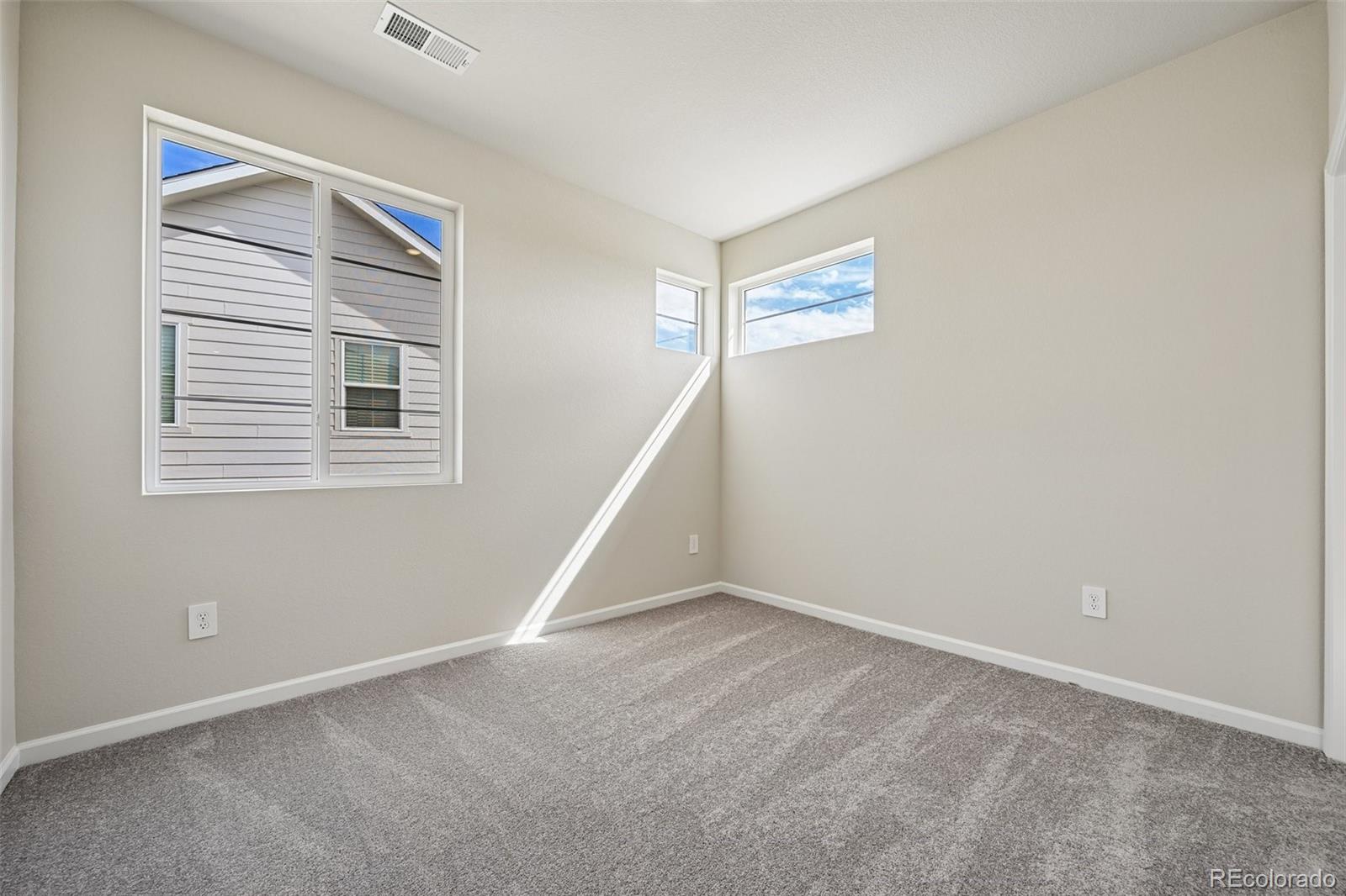 MLS Image #12 for 24377 e river front drive,aurora, Colorado