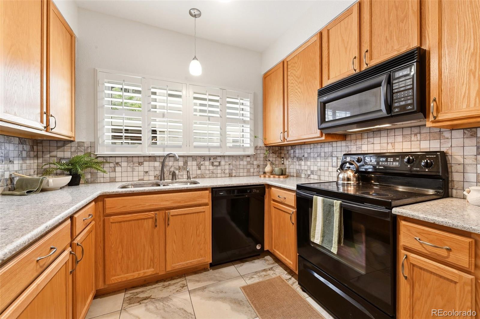 MLS Image #5 for 4385 s balsam street,denver, Colorado