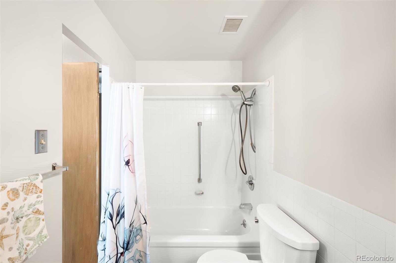 MLS Image #13 for 9150 e center avenue 6d,denver, Colorado