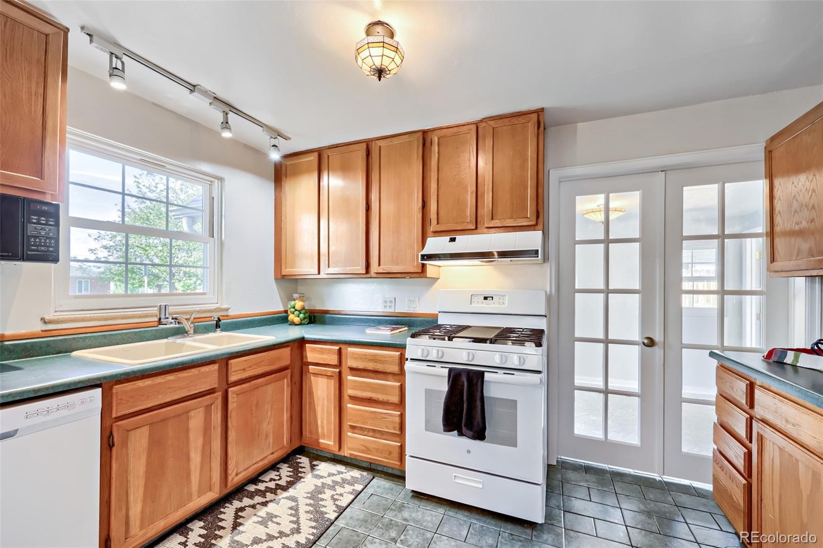MLS Image #4 for 508 s canosa court,denver, Colorado