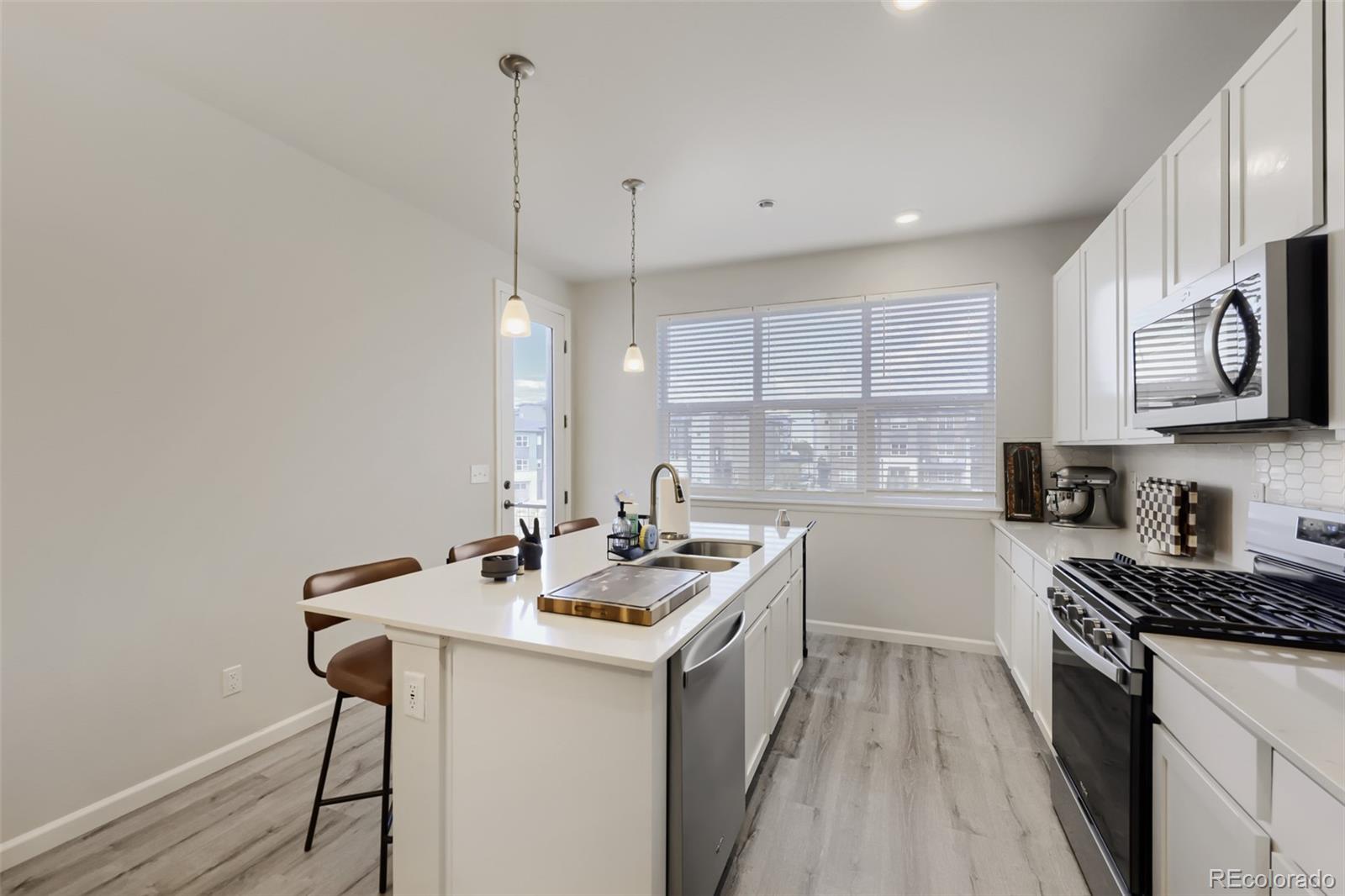 MLS Image #10 for 463  interlocken boulevard,broomfield, Colorado